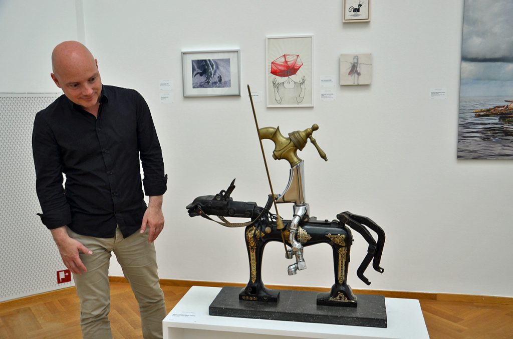 Rob van Berlo looks at Don Quixote by Kees Juffermans (author's photo)