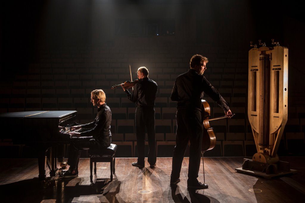 Storioni Trio met draailier Marco Mlynek, fotografie Mike Roelofs