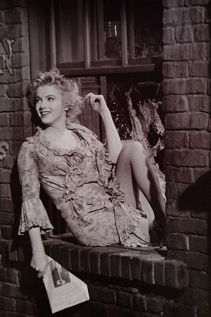 Marilyn in een scène uit de film 'Bus Stop' (1956). Foto Milton Greene. Copyright eigenaar: Ted Stampfer.