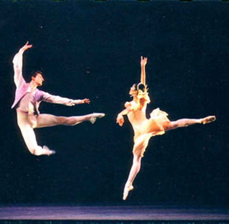 Opinie: ‘Laat Joop van den Ende het klassiek ballet onder zijn hoede nemen, voeg het Nederlands Dans Theater, het Nationale Ballet en het Scapino Ballet samen.’