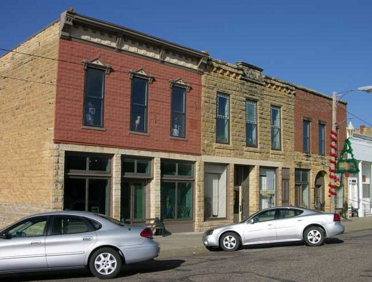 Grassroots Arts Centre in Lucas
