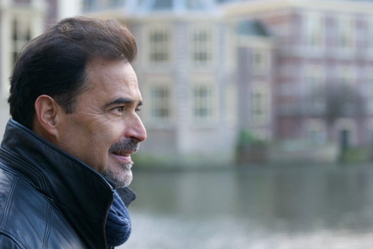 José Eduardo Agualusa: ‘Ik laat me niet het zwijgen opleggen’