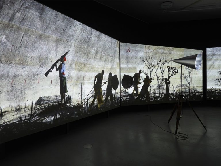 Een vitale en deerniswekkende processie: William Kentridge in EYE