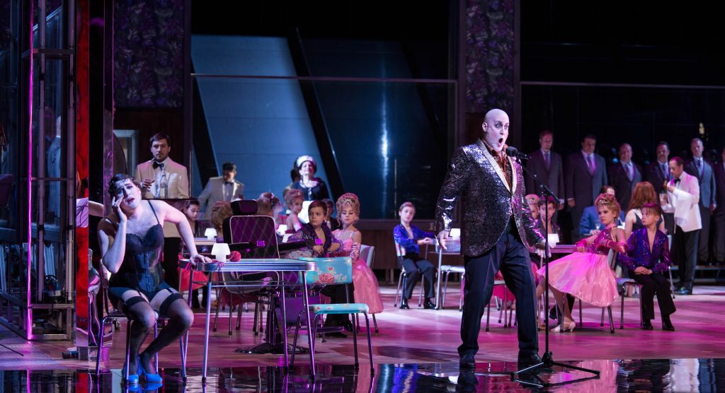 Warlikowski's regie van  Wozzeck is imposant, maar grijpt je niet bij de strot