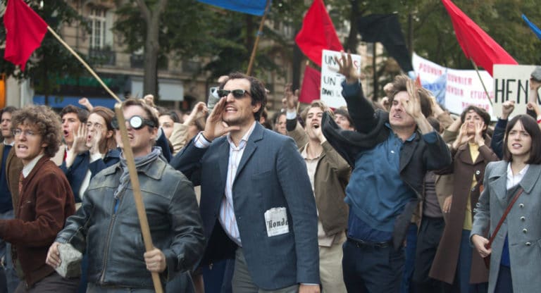 Filmtip: In Le Redoutable zit een running gag die te leuk is om te verklappen. (en waarom ik nu eindelijk Godards La Chinoise wil zien)