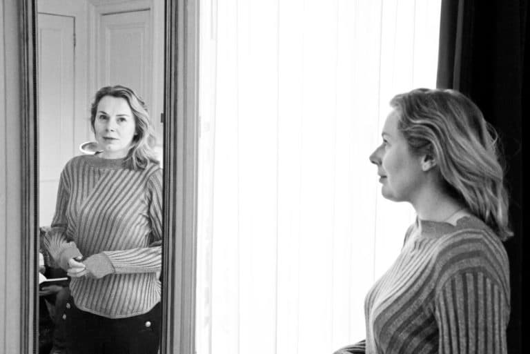 'Ik wilde juist laten zien dat troost iets moois is.' Esther Gerritsen onderzoekt in haar nieuwe roman geloof en geweten