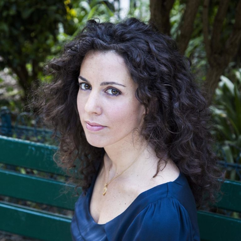 Waarom Italiaanse vrouwen worstelen met het moederschap. Schrijfster Silvia Avallone snijdt taboes aan in nieuwe roman