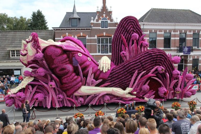 Topkunst is te duur om het Corso te verbeteren. Doe er wat aan, VVD!