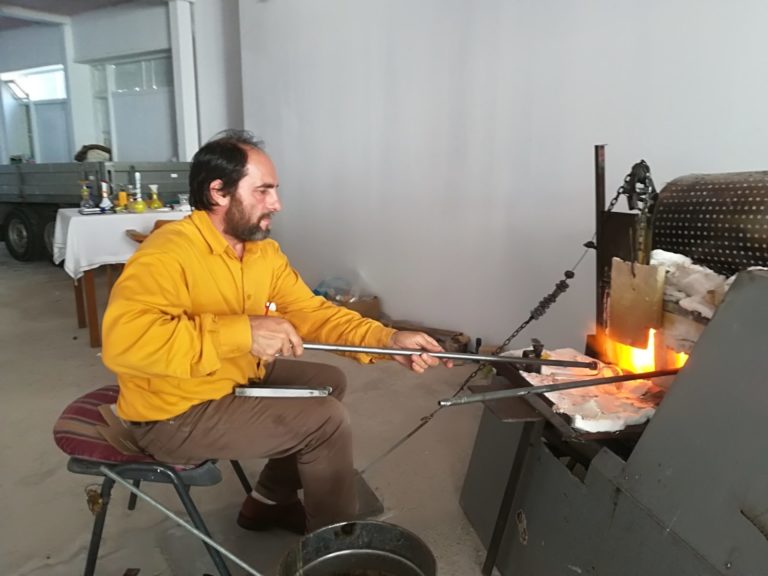 Omdat er ook nog gewoon kleine creatieven met een verhaal zijn: 'Zuheir, geboren glasblazer'.