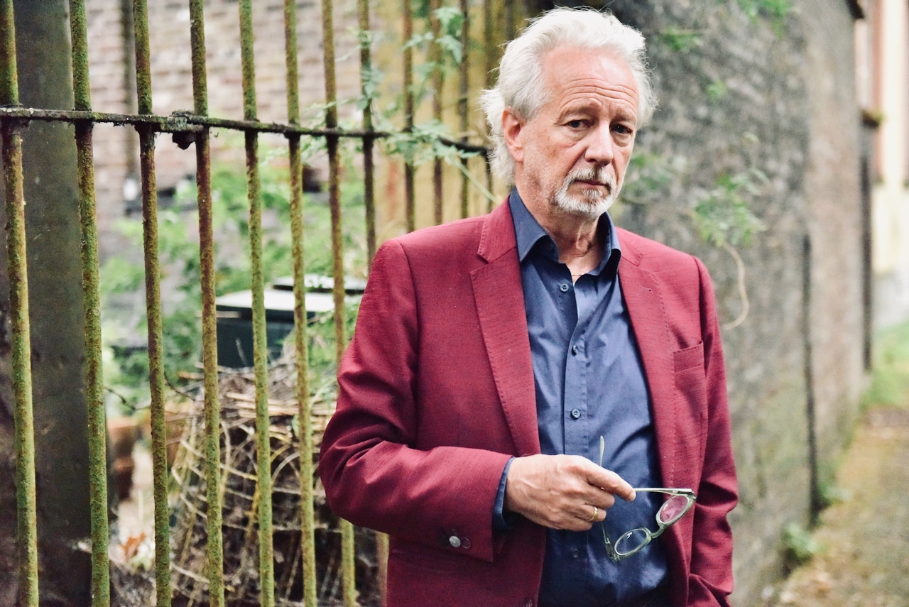 ‘Ik moest de spoken in dit huis tot leven wekken.’ Stefan Hertmans over