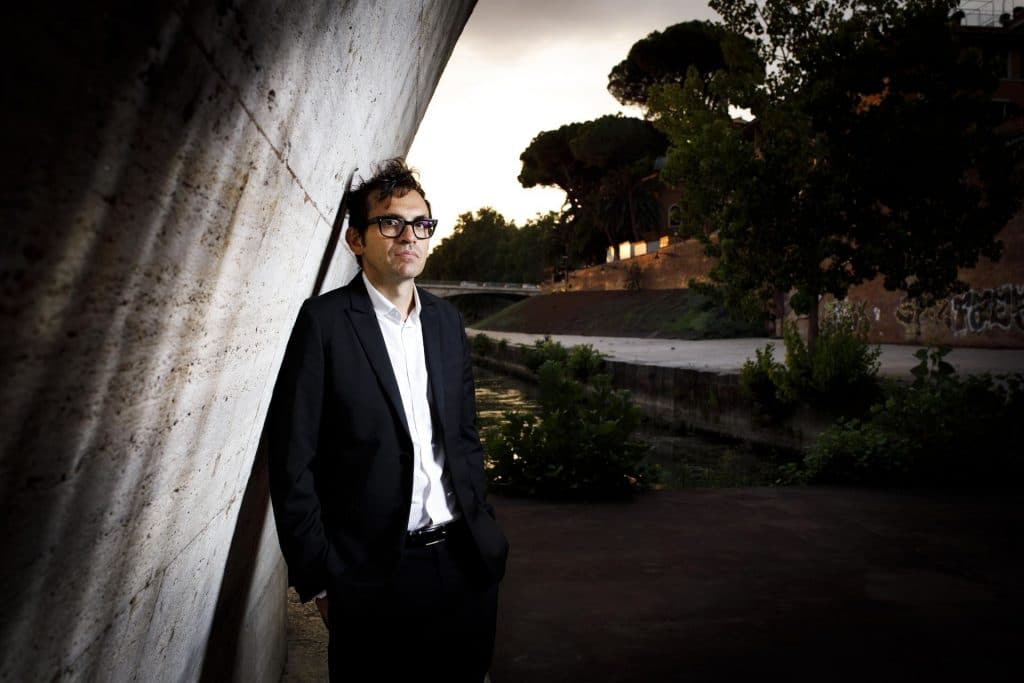'Vertel me alsjeblieft wat er is gebeurd, want ik kan het niet bevatten.' Nicola Lagioia schreef een indringend boek over een wrede moord in Rome.