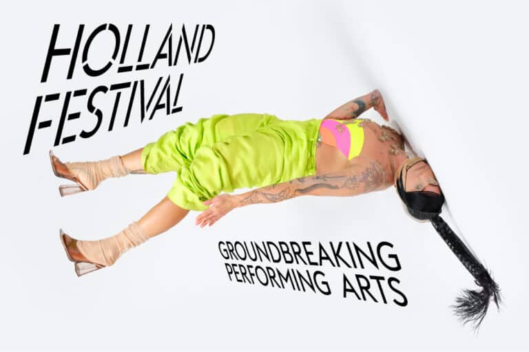 Le Holland Festival choisit KesselsKramer : le festival pionnier des arts du spectacle et l'agence de communication travaillent sur la première campagne.