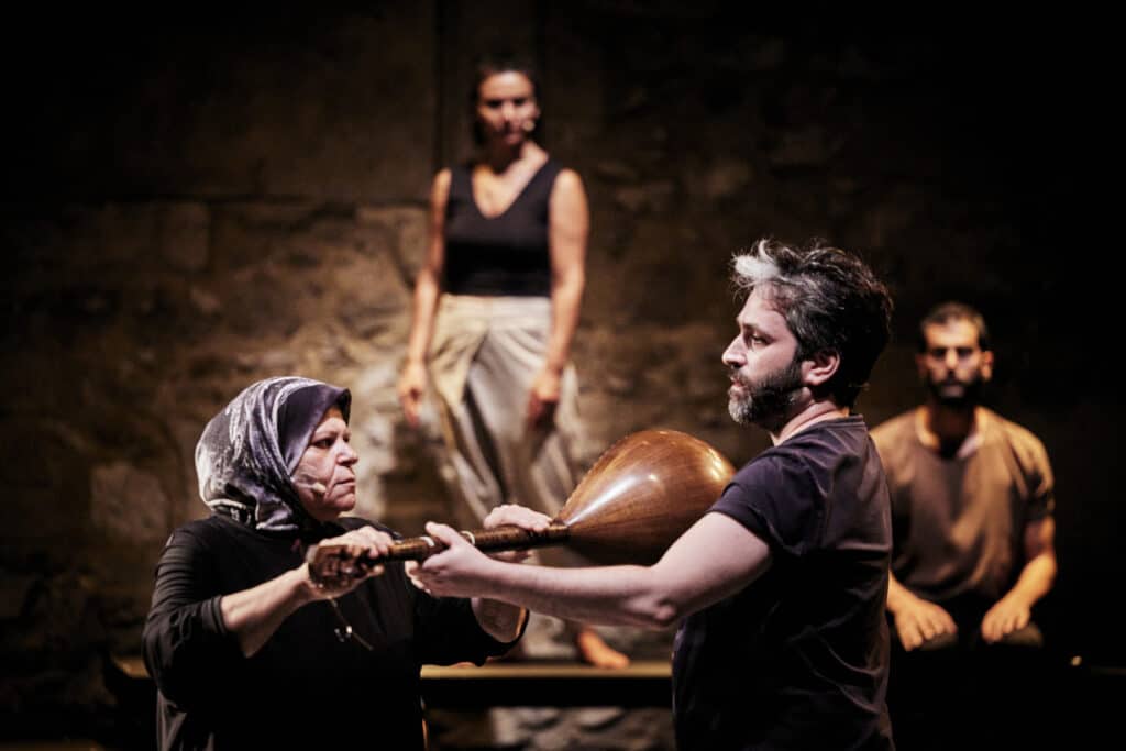 Libanon verloor alle hoop. 'Told by my Mother' maakt dat voelbaar in het Holland Festival