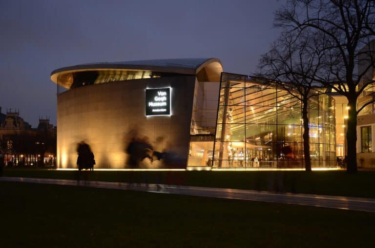 Het Van Gogh Museum vraagt om meer subsidie – maar de rest van Nederland kijkt hoofdschuddend toe