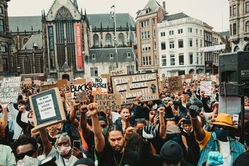 Nederland, word beter! - De impact van 15 jaar Zwart activisme