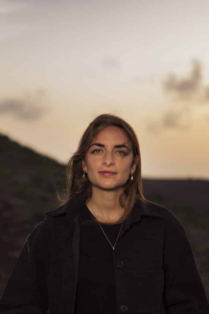 Irene Solà: 'Volksverhalen tonen onze fouten en deugden, en welke opvattingen en vooroordelen we hebben geërfd.'