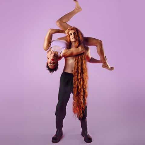 “Samson & (een beetje) Delilah” van Theatergroep Aluin – een fysieke, geestige en vlijmscherpe hervertelling onder regie van Jaike Belfor.