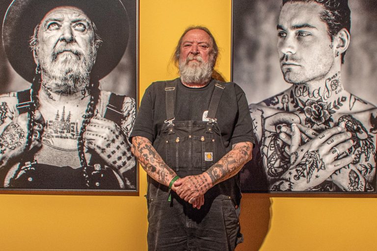 Tattoo in Groninger Forum. Henk Schiffmacher hoopt dat Trechterbekercultuur niet wordt gekaapt